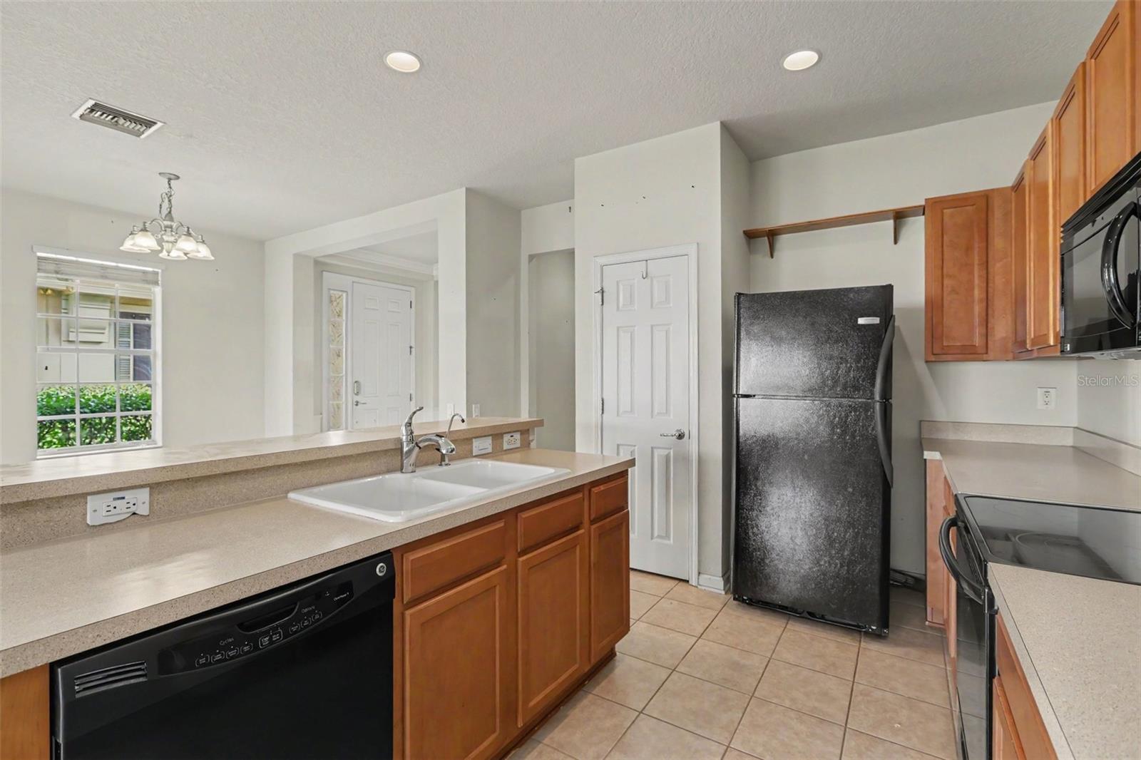 13703 CREST LAKE DR — photo 10