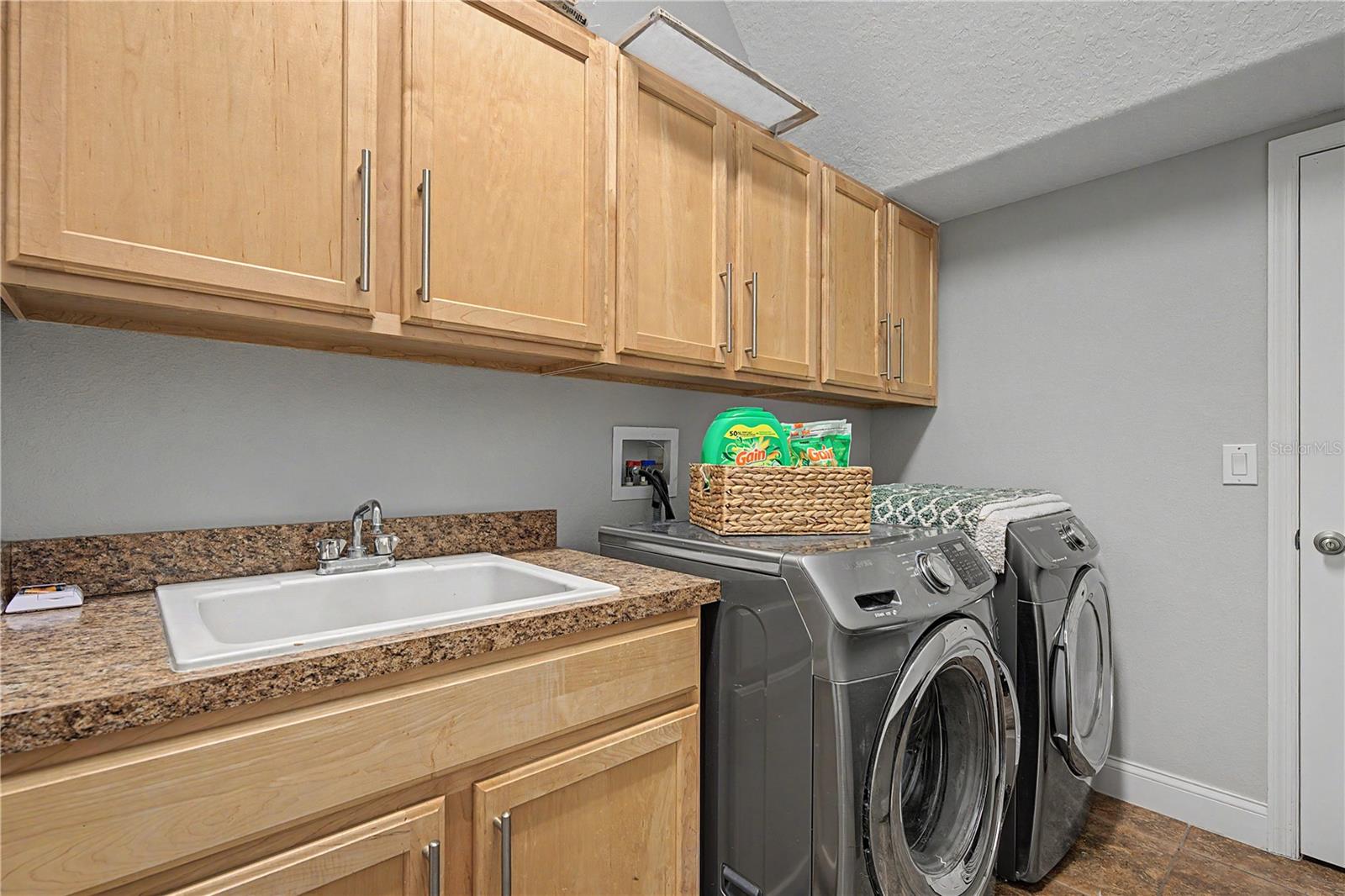 3038 MARBLE CREST DR — photo 43