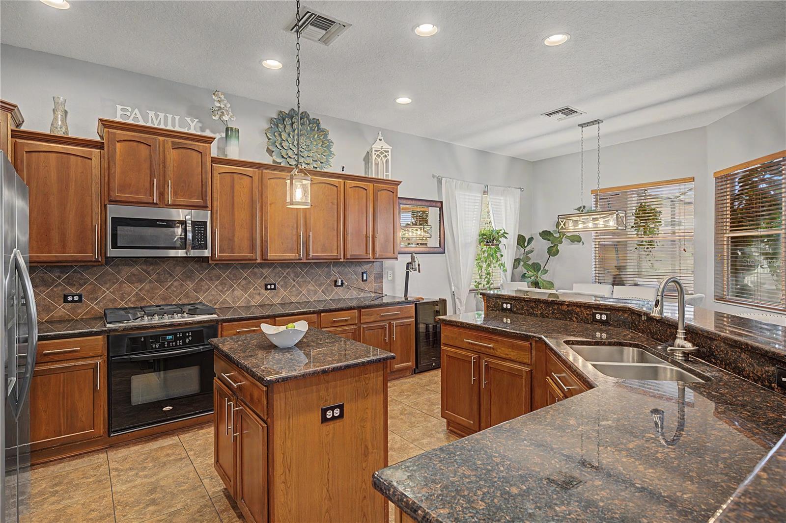 3038 MARBLE CREST DR — photo 36
