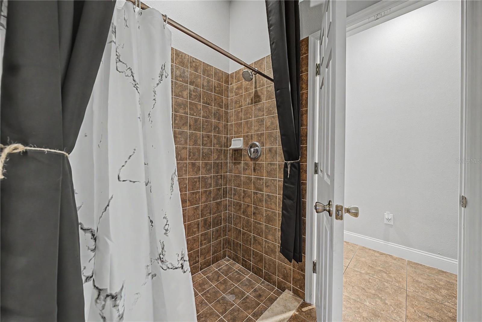 3038 MARBLE CREST DR — photo 35