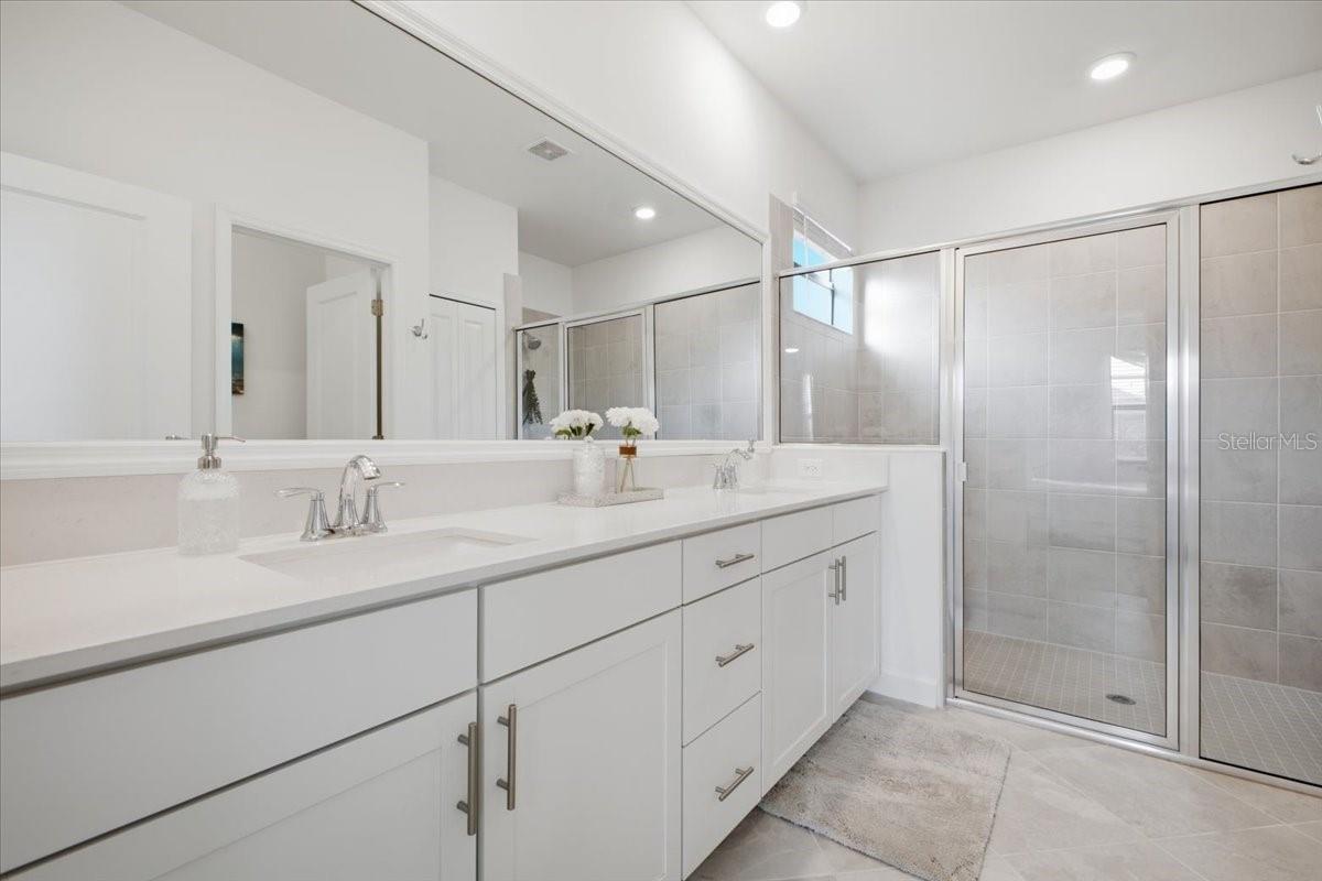 5250 CORAL REEF WAY — photo 15