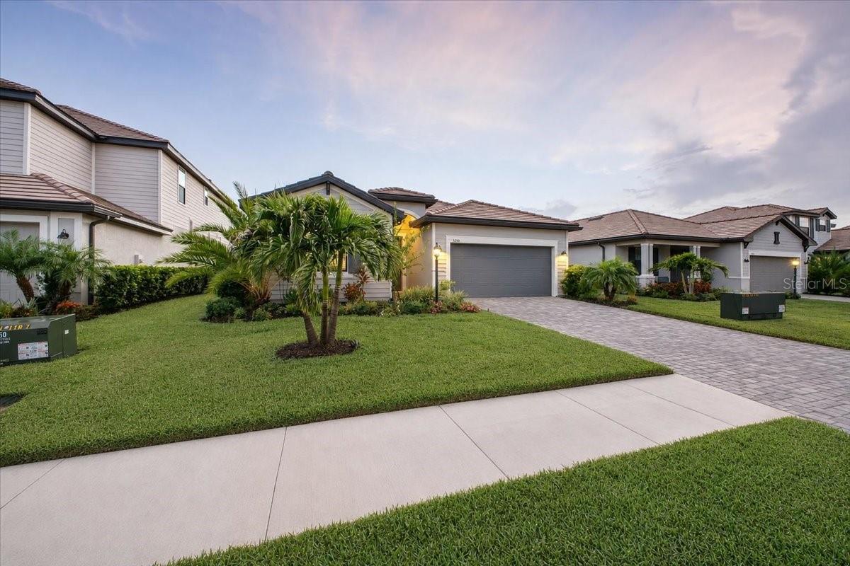 5250 CORAL REEF WAY — photo 38
