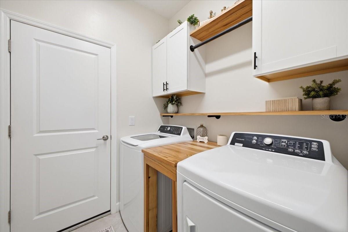 5250 CORAL REEF WAY — photo 25