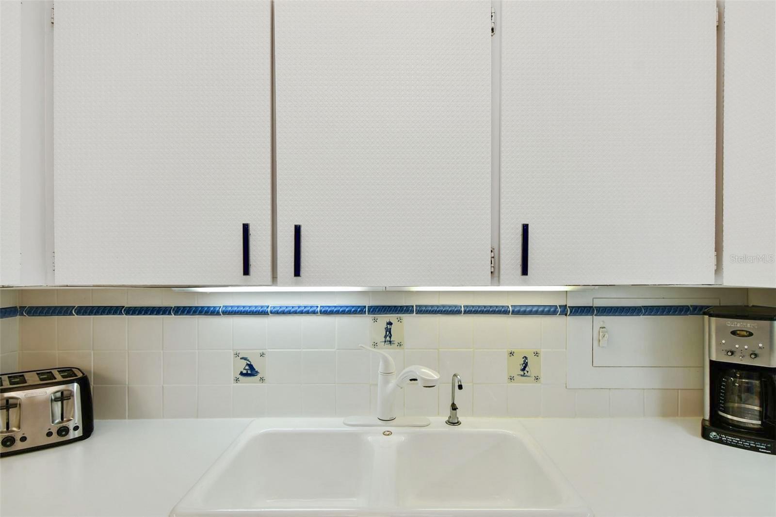 31 ISLAND WAY #505 — photo 10