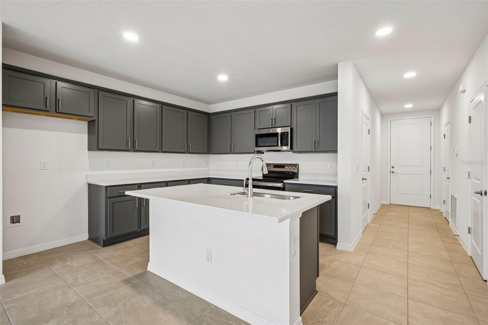 6848 HOLCOMBE DOWN DR — photo 4