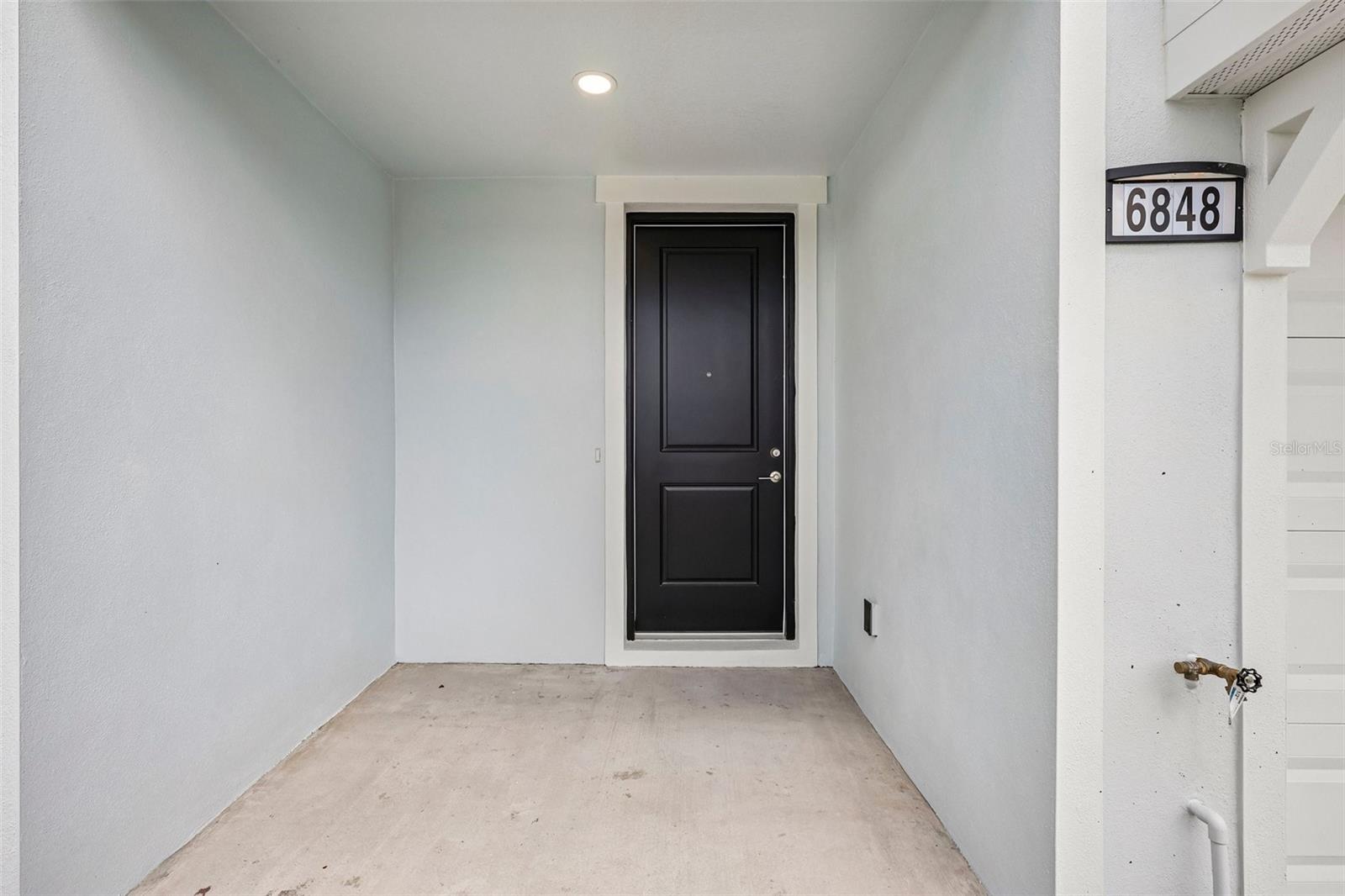 6848 HOLCOMBE DOWN DR — photo 2