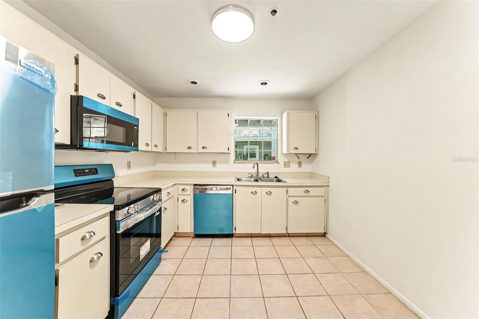 11805 SKYLAKE PL #C — photo 12
