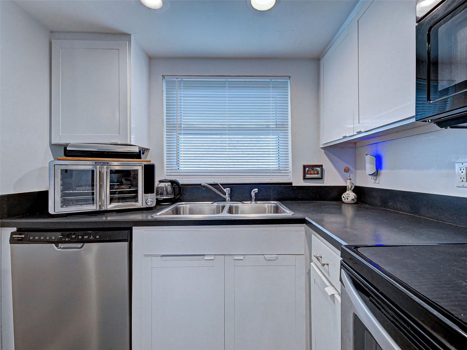 633 ALHAMBRA RD #1006 — photo 19