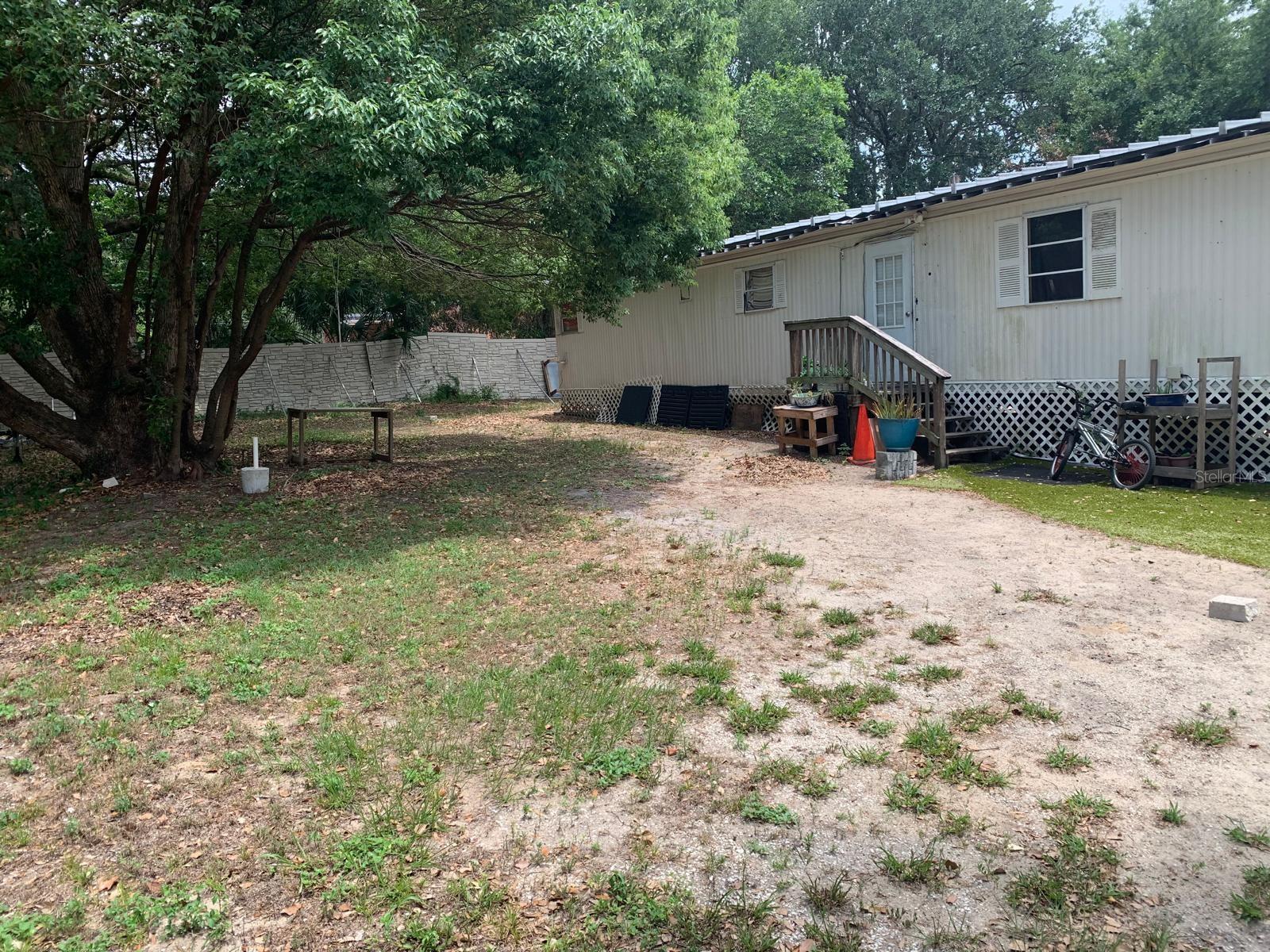 10803 TUCKAWAY DR — photo 3