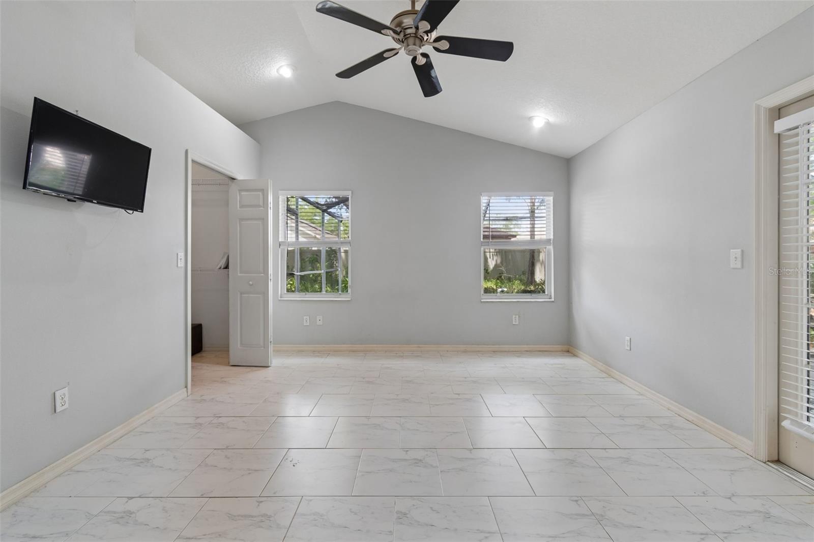 4643 DUNNIE DR — photo 28