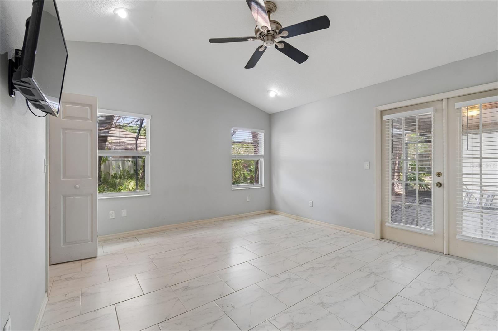 4643 DUNNIE DR — photo 29