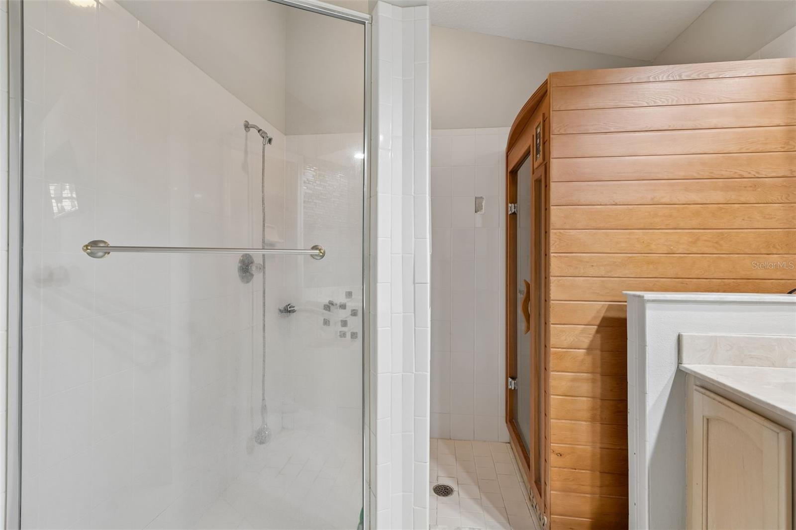 4643 DUNNIE DR — photo 33