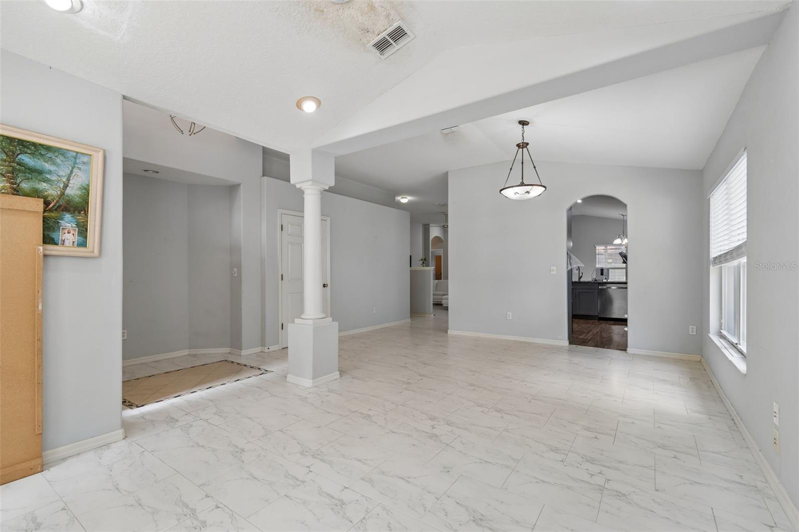 4643 DUNNIE DR — photo 8