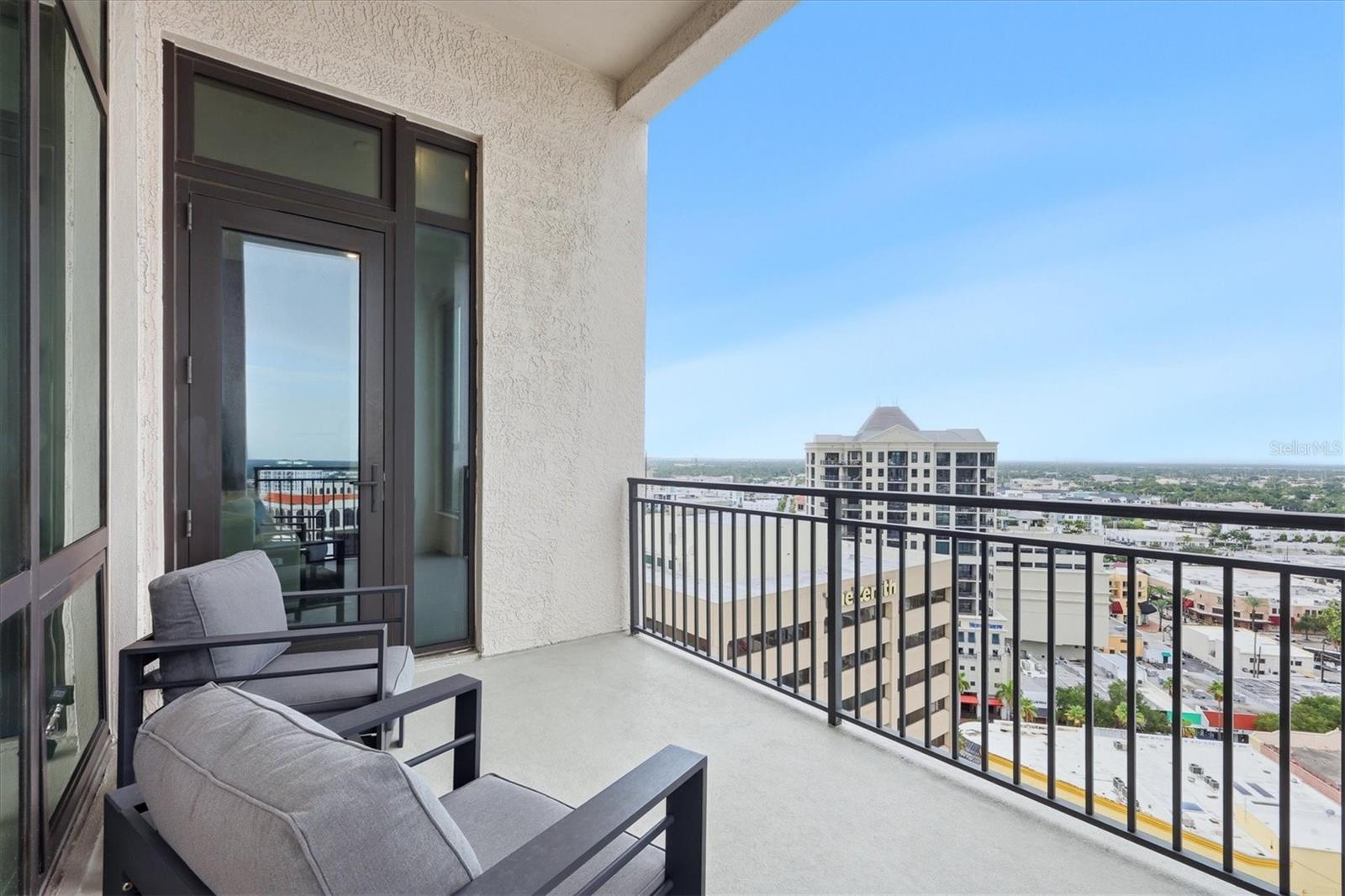 33 S PALM AVE #1503 — photo 39