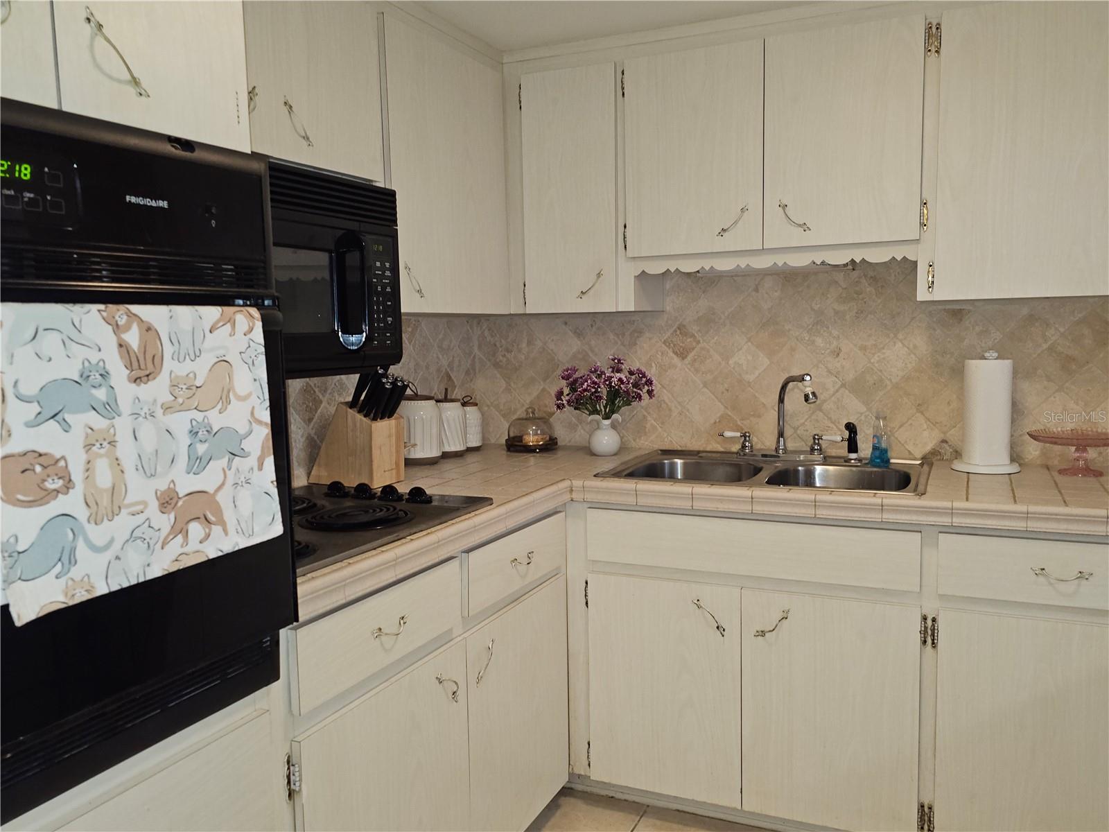 2458 COLUMBIA DR #66 — photo 10