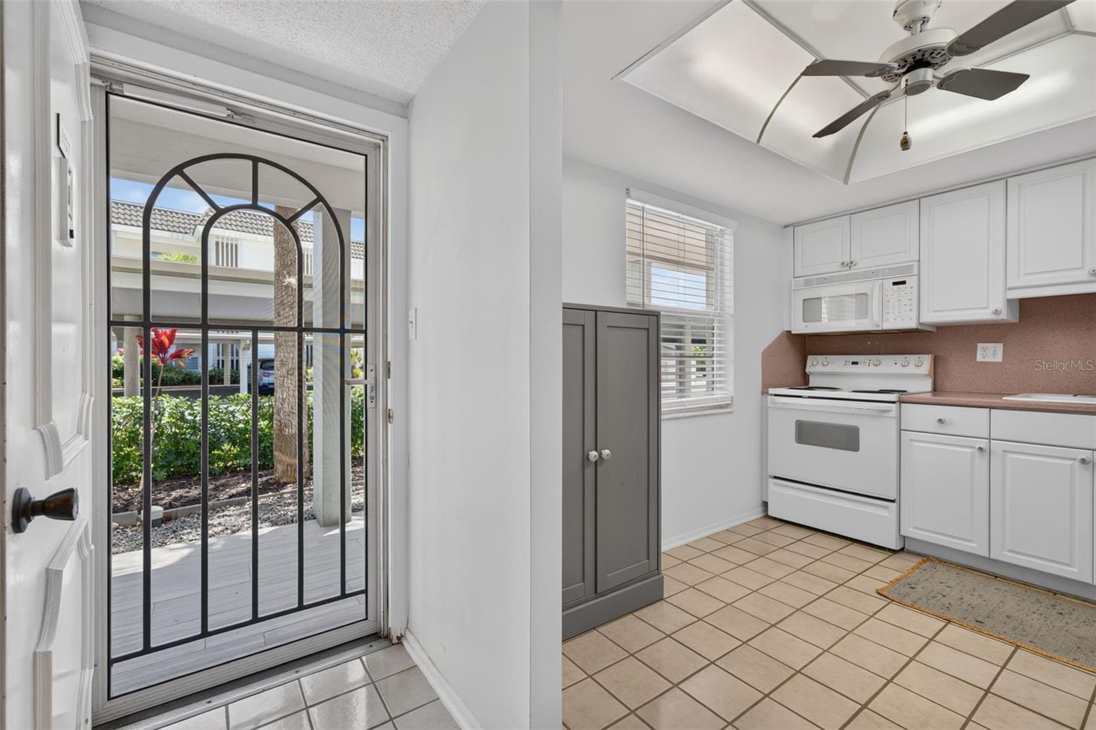 4390 EXETER DR #107 — photo 6
