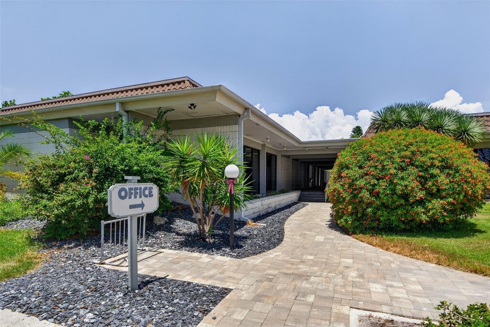 4390 EXETER DR #107 — photo 41