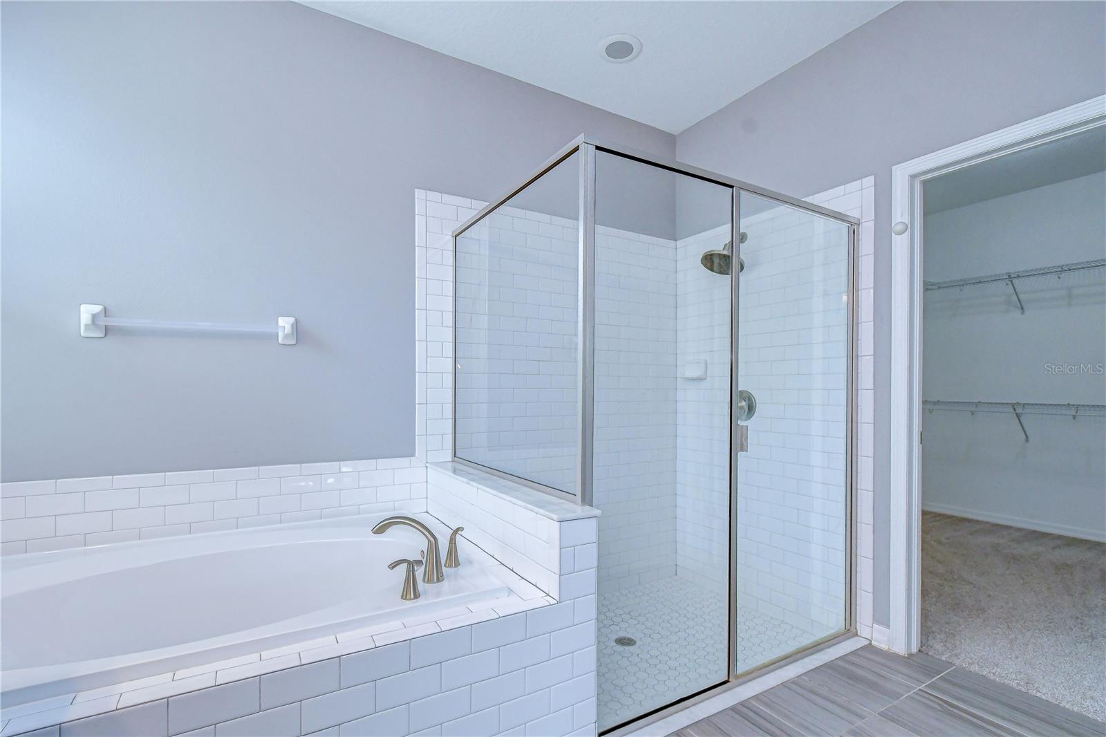 1621 LEAF FLOWER LN — photo 41