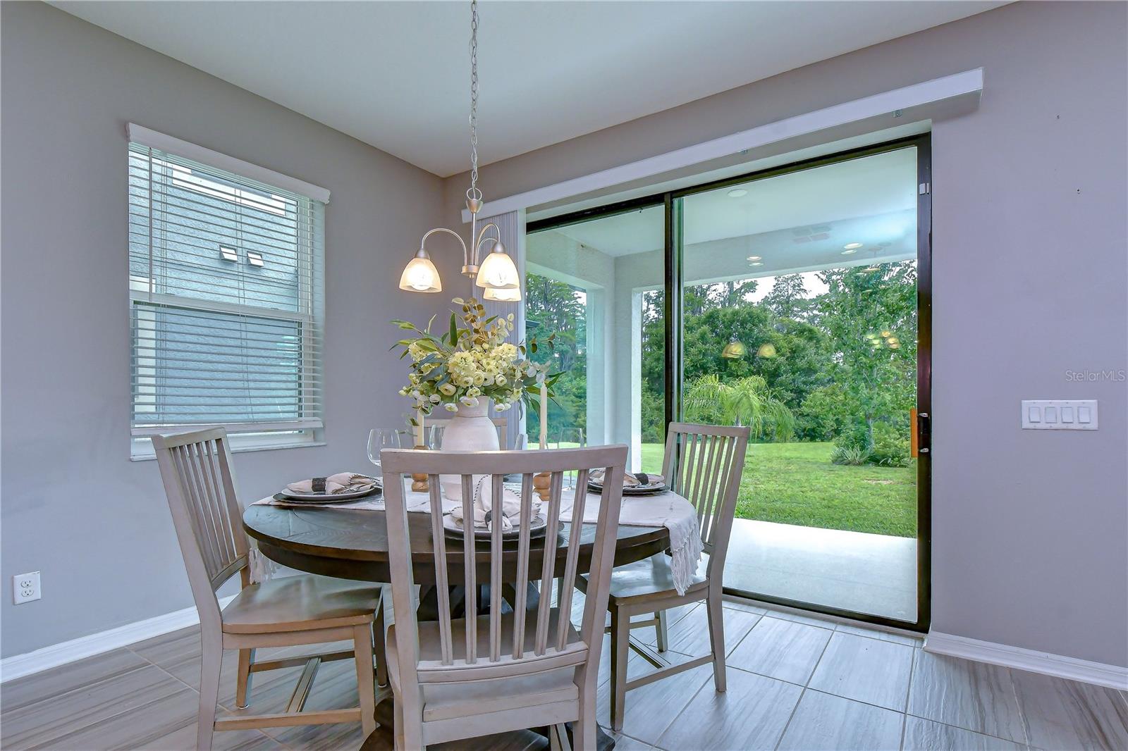 1621 LEAF FLOWER LN — photo 27