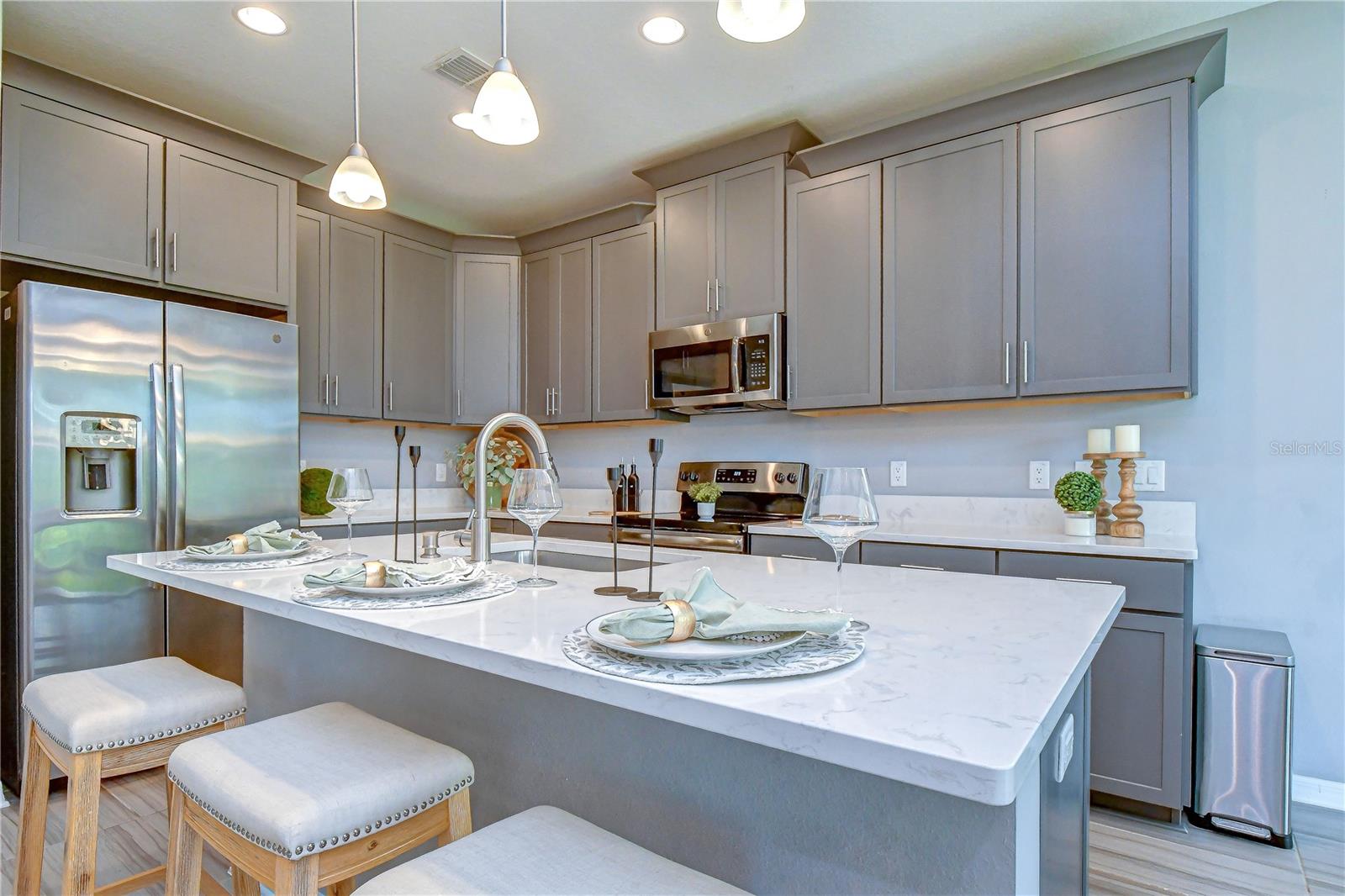 1621 LEAF FLOWER LN — photo 31