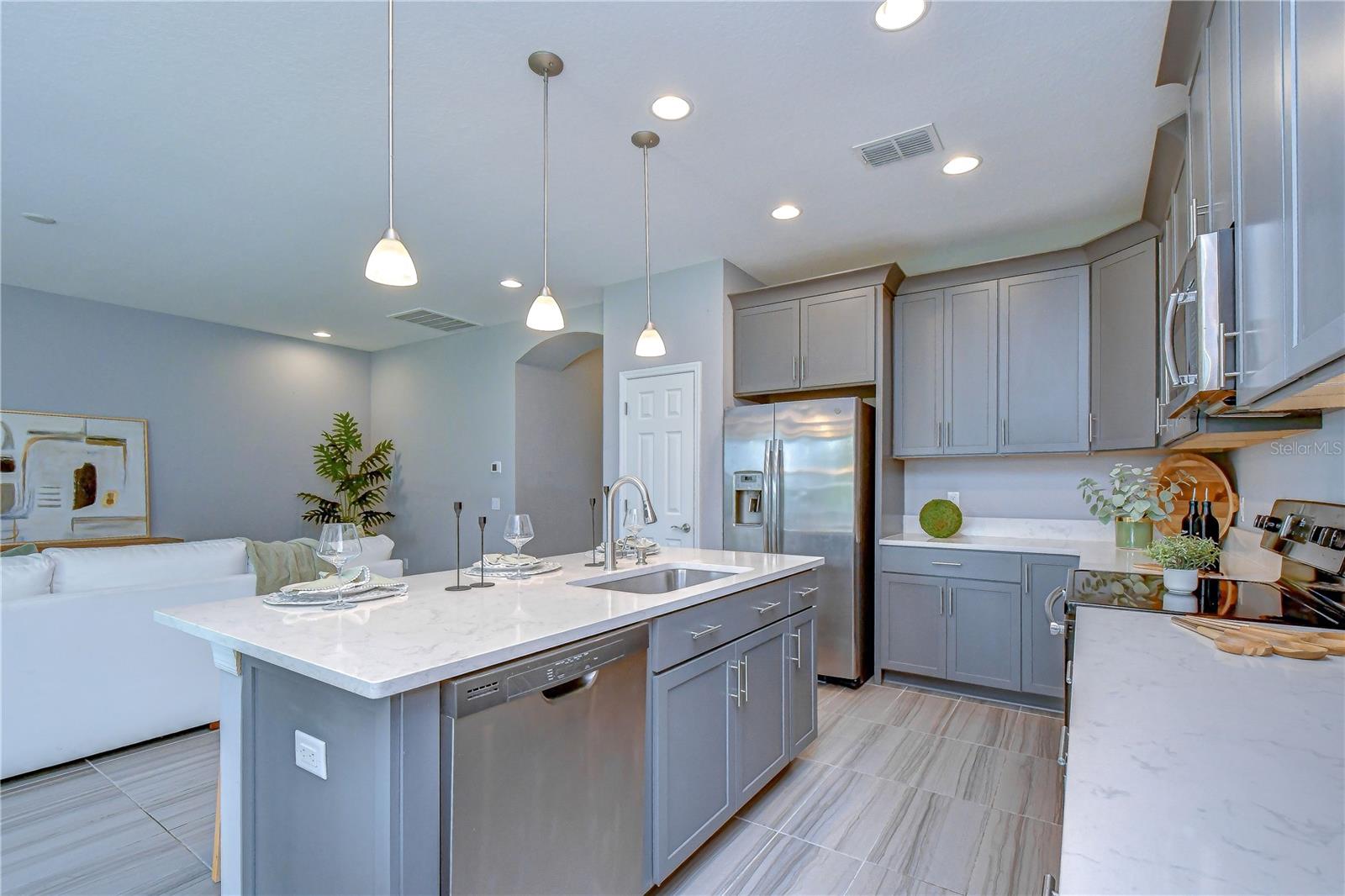 1621 LEAF FLOWER LN — photo 29