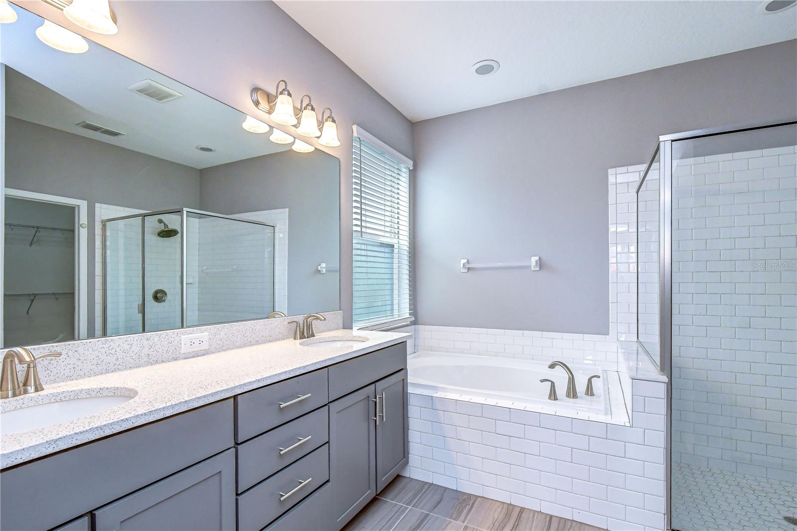 1621 LEAF FLOWER LN — photo 39