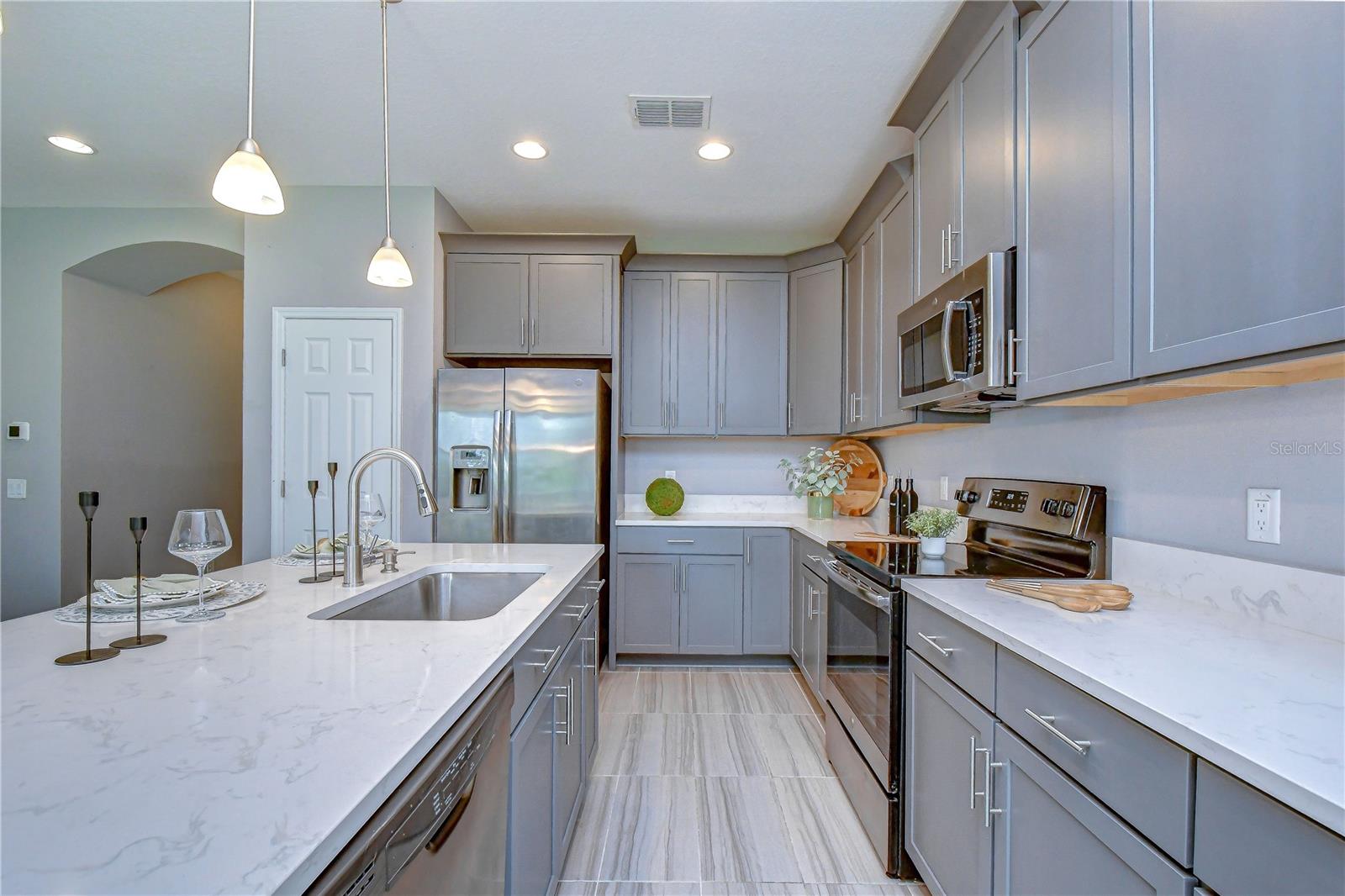 1621 LEAF FLOWER LN — photo 30