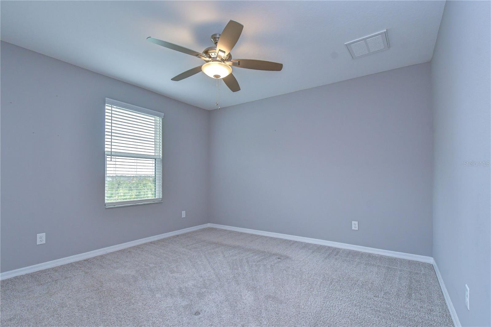 1621 LEAF FLOWER LN — photo 47