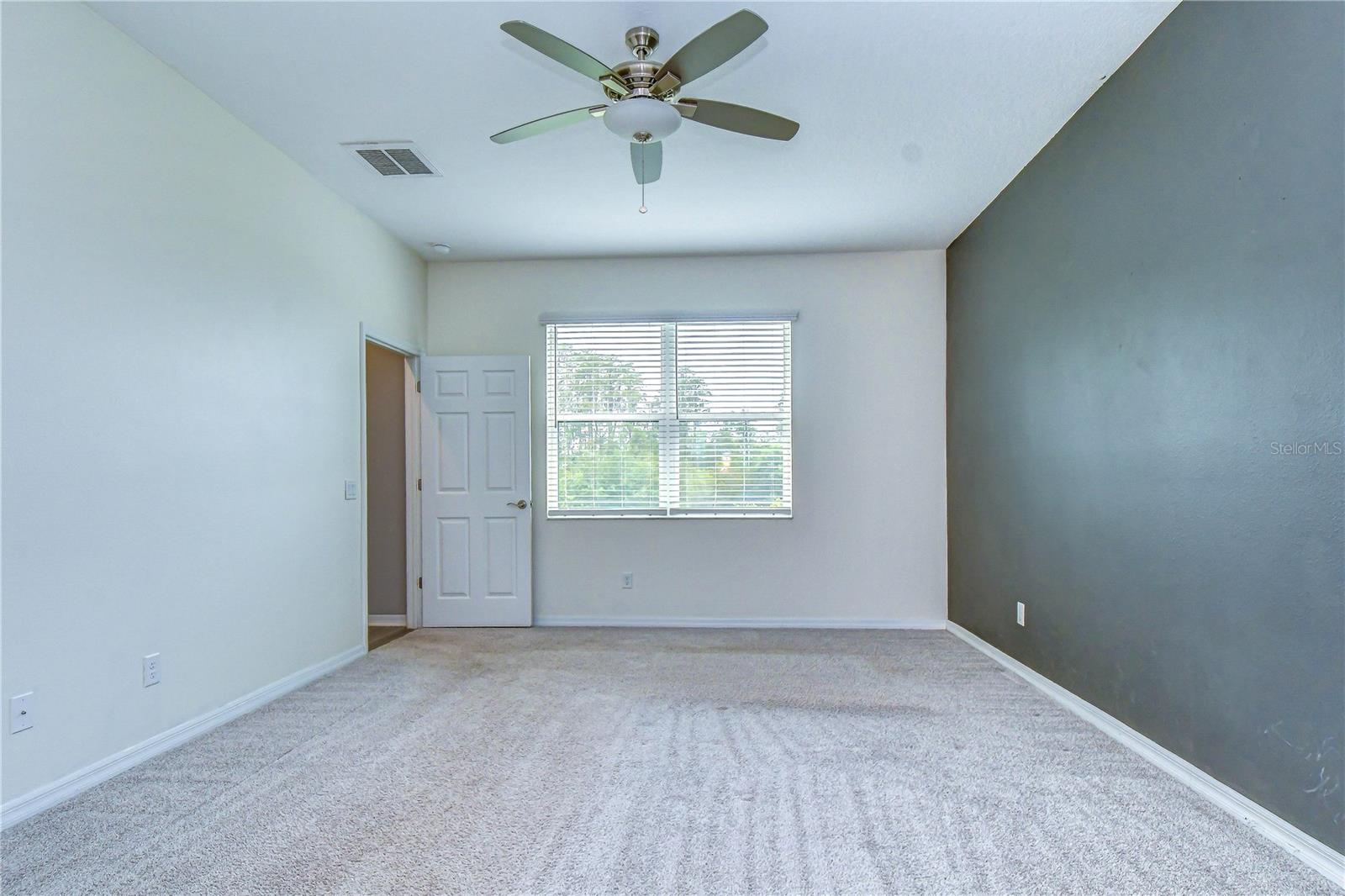 1621 LEAF FLOWER LN — photo 37