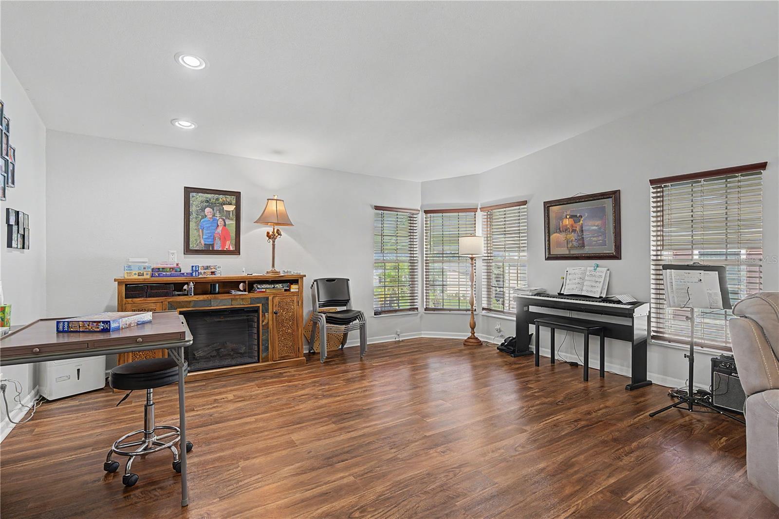 37602 LILLY BEA AVE — photo 24