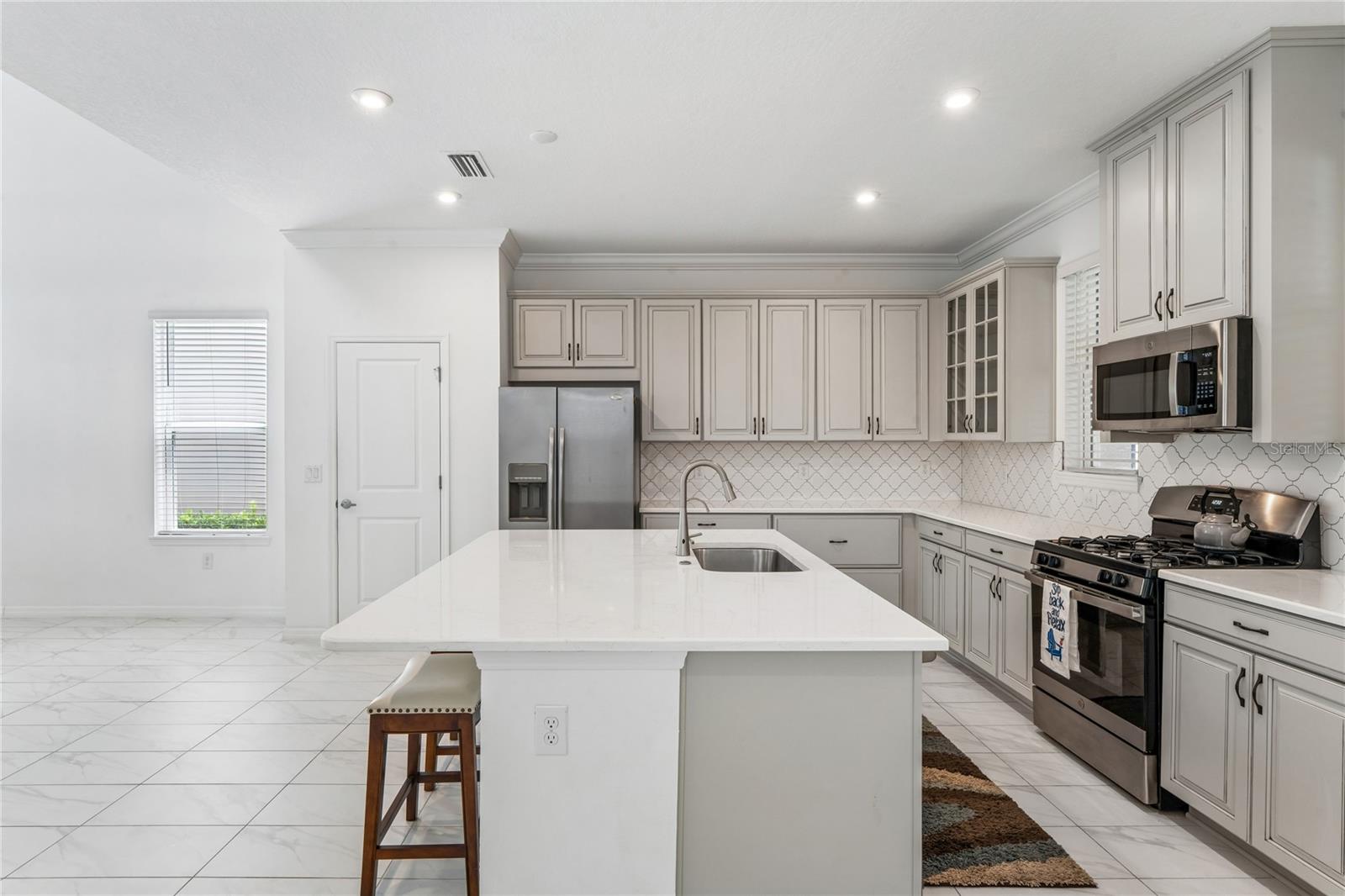 13636 STEVENSON LN — photo 19