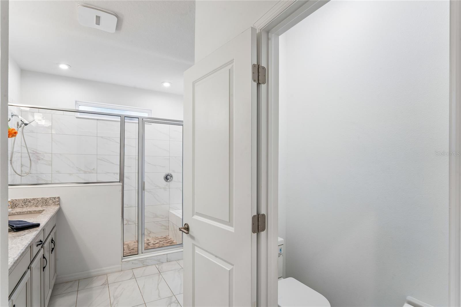 13636 STEVENSON LN — photo 32