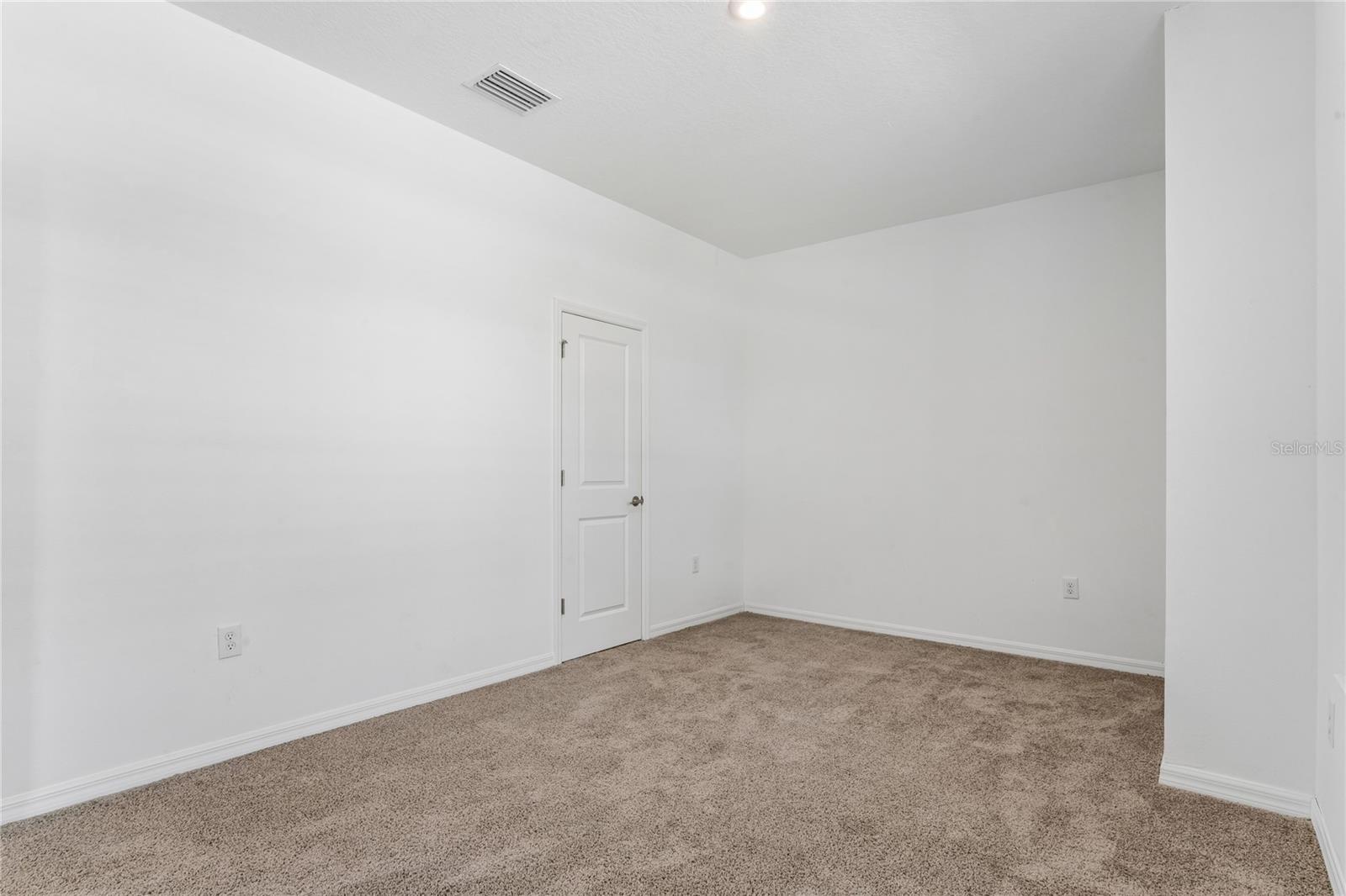 13636 STEVENSON LN — photo 39