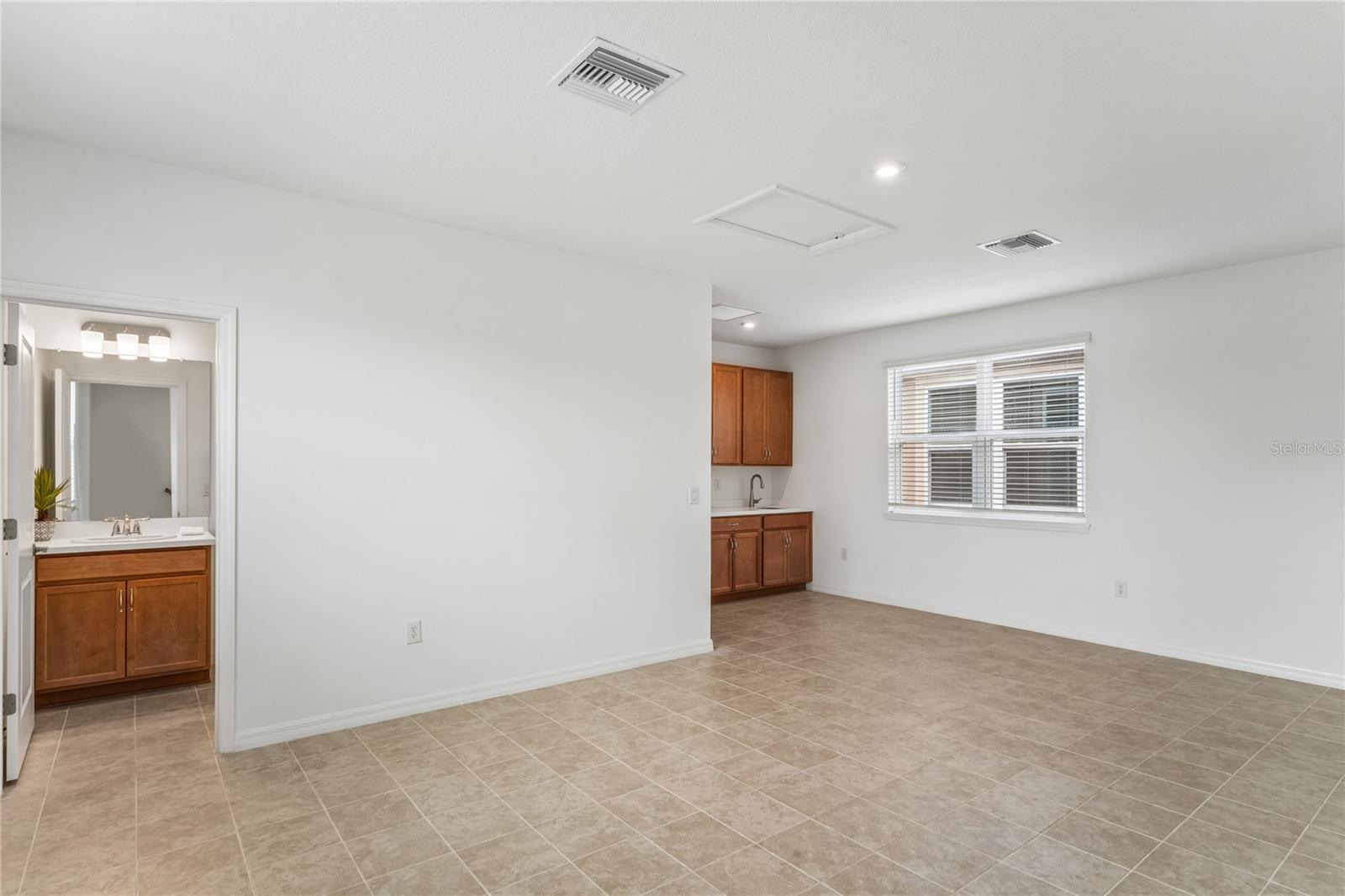 13636 STEVENSON LN — photo 50