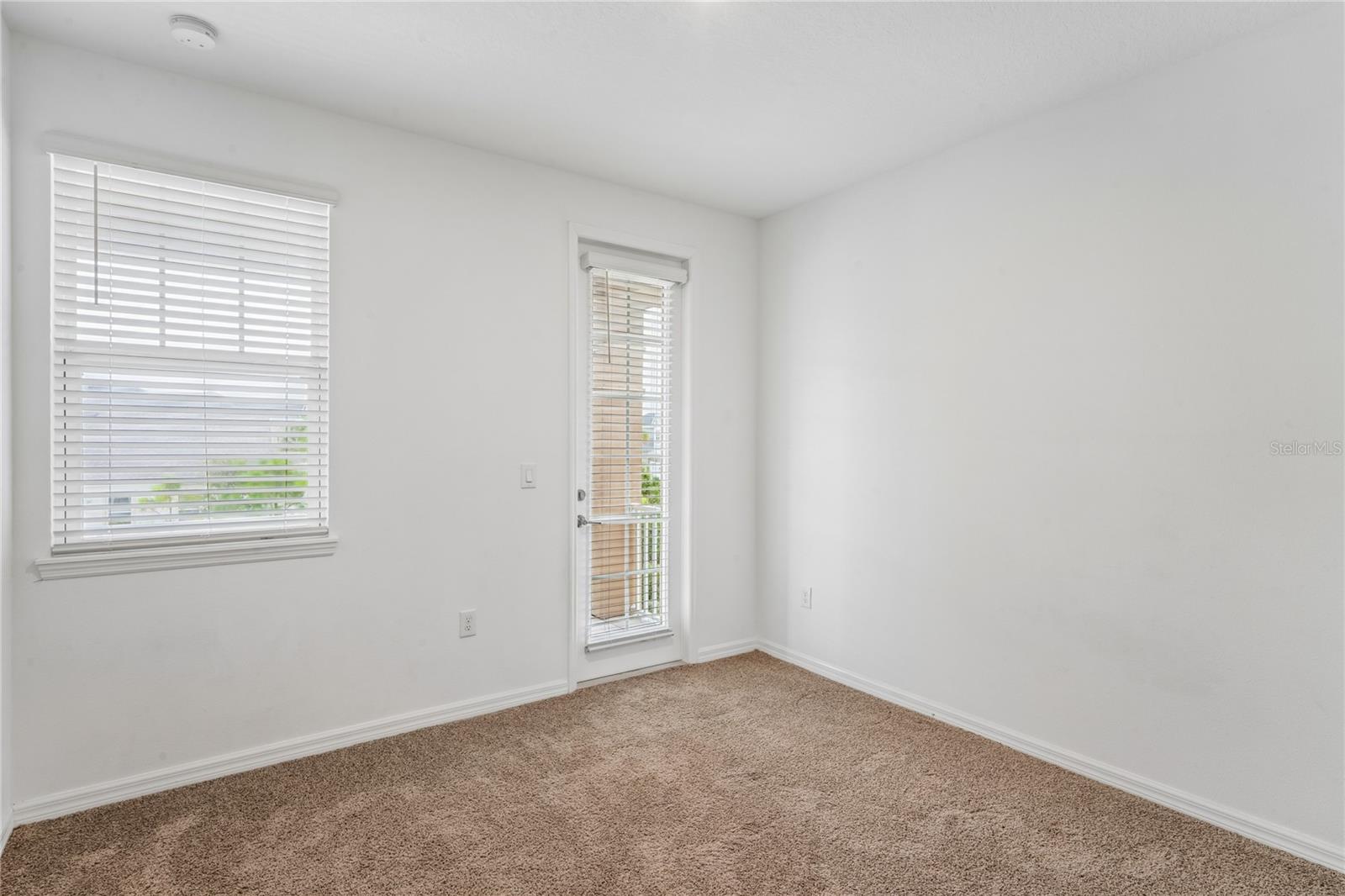 13636 STEVENSON LN — photo 25
