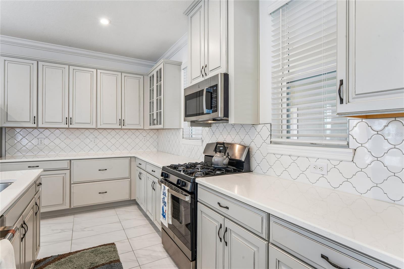 13636 STEVENSON LN — photo 16