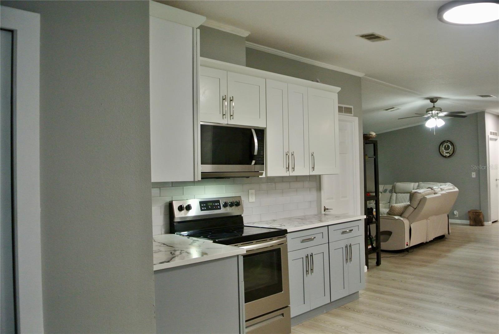 38122 CENTRAL AVE — photo 21