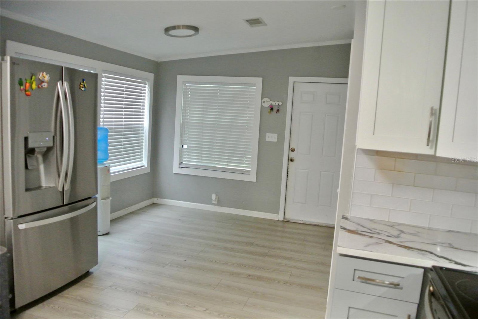 38122 CENTRAL AVE — photo 22