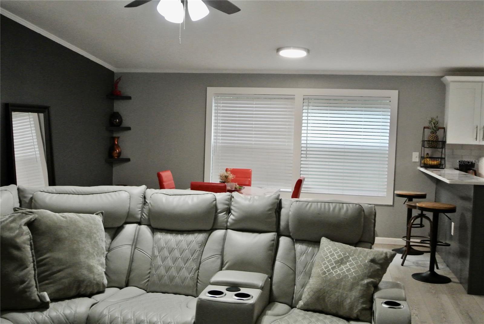 38122 CENTRAL AVE — photo 16