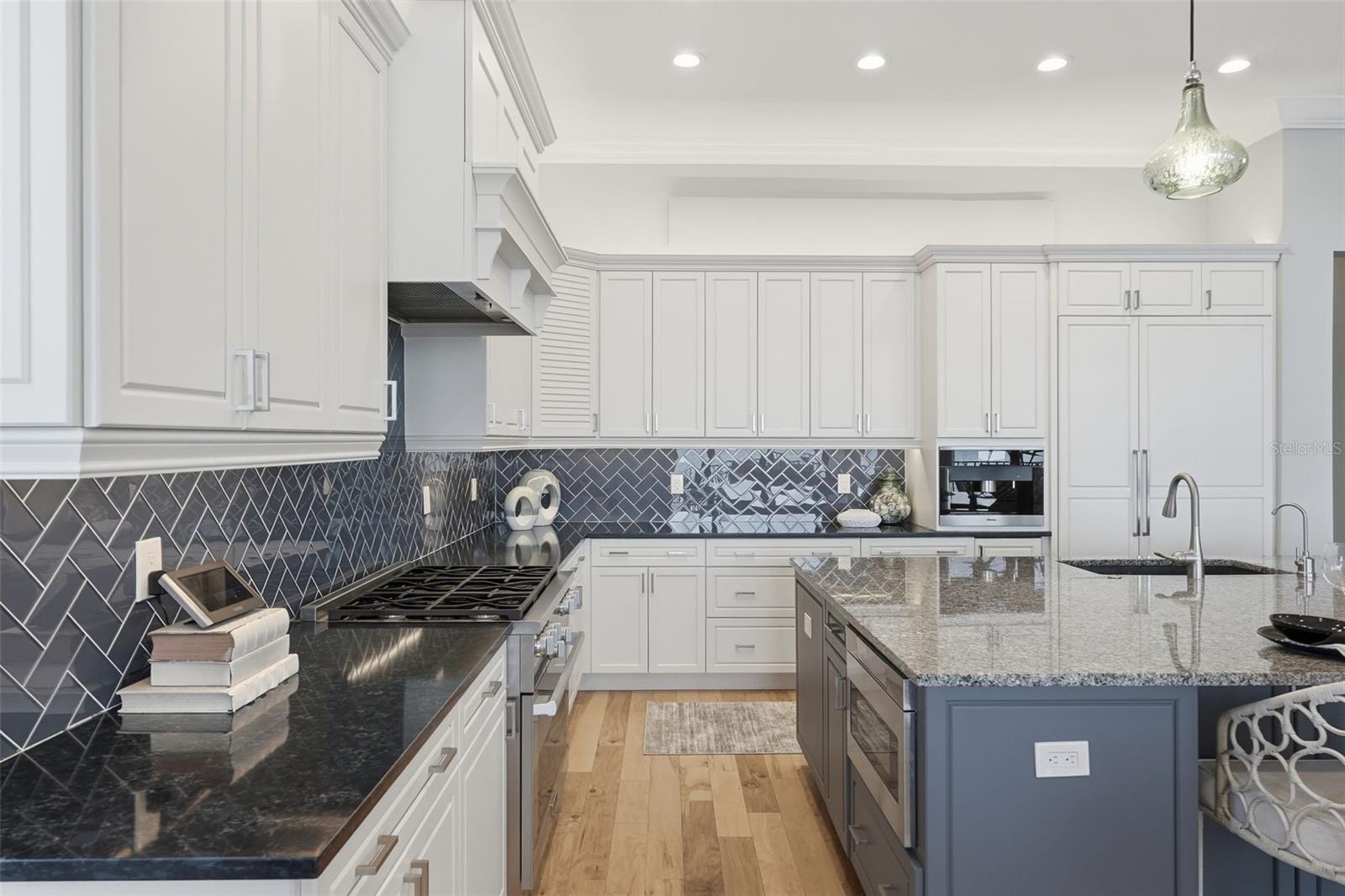 15908 GULF BLVD — photo 17