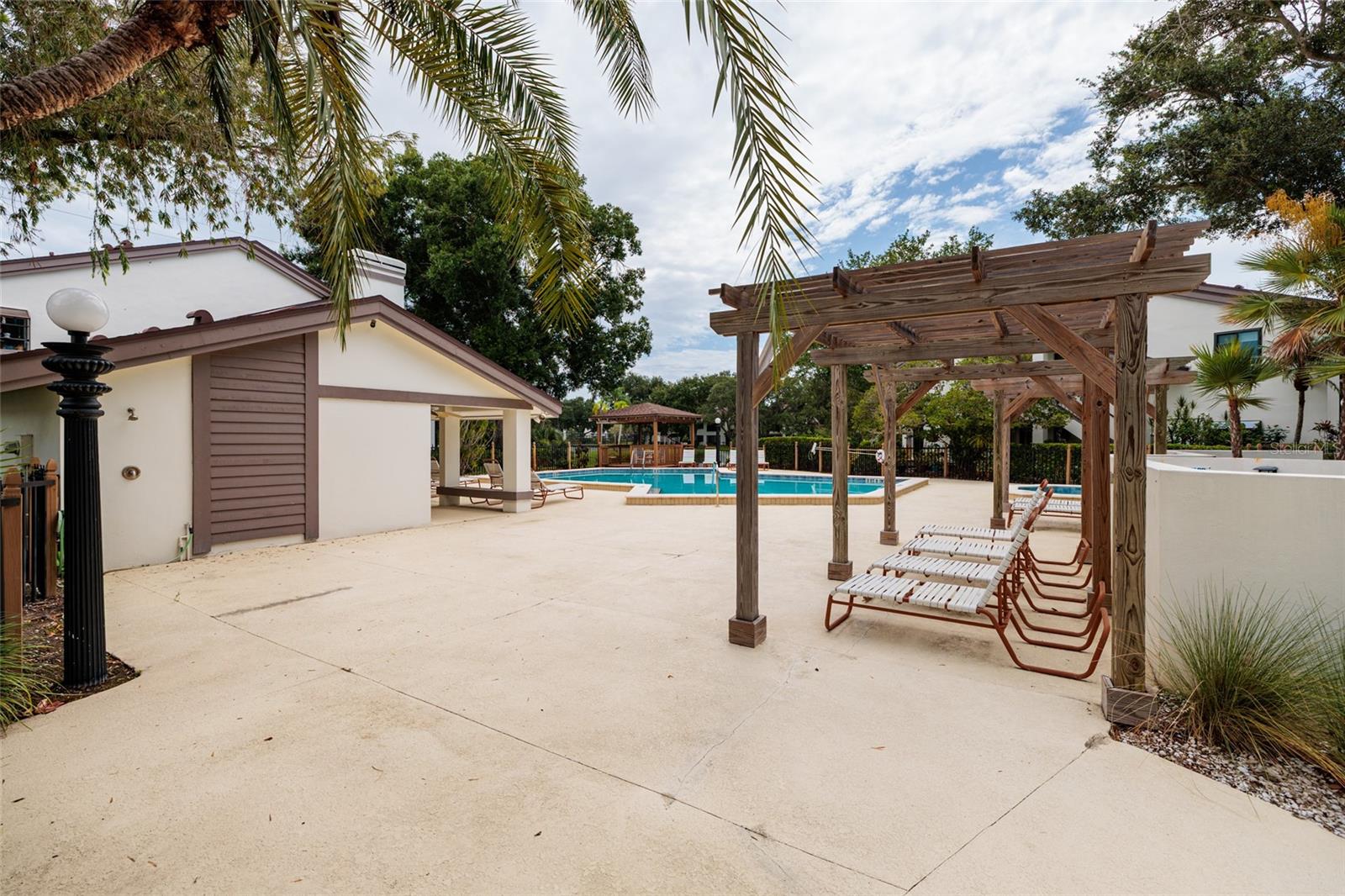 1750 LAKE CYPRESS DR #1002 — photo 48