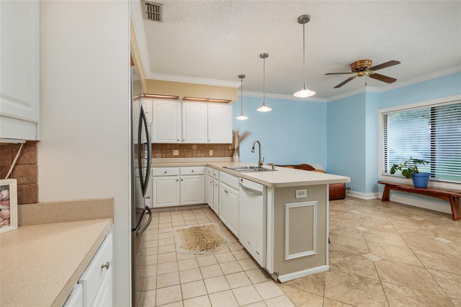 1750 LAKE CYPRESS DR #1002 — photo 11