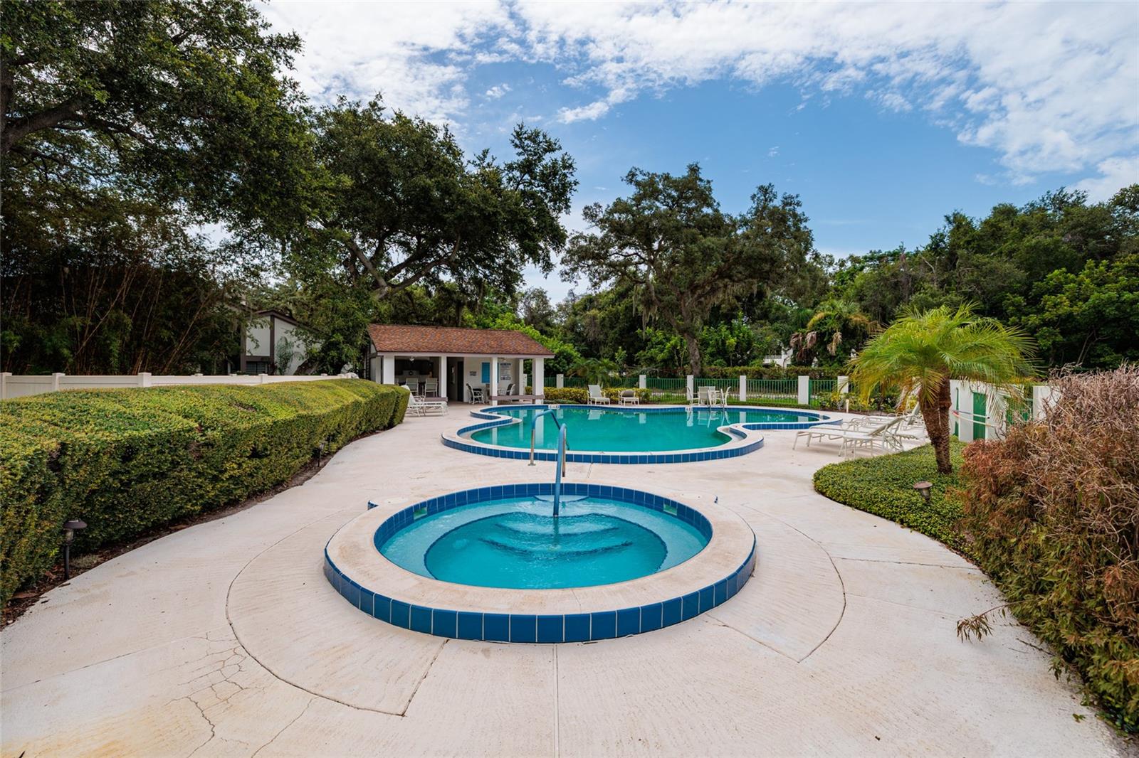 1750 LAKE CYPRESS DR #1002 — photo 47