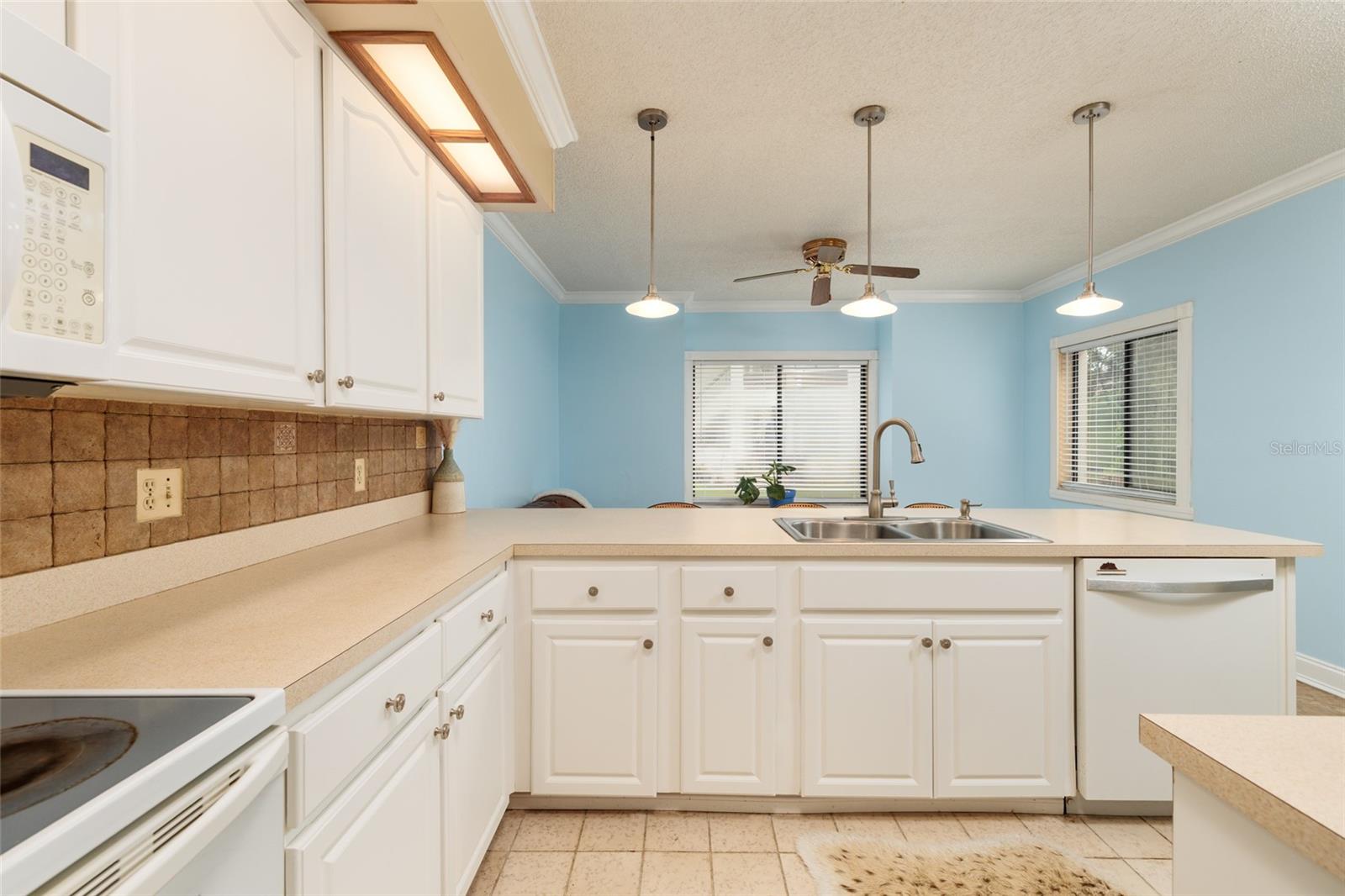 1750 LAKE CYPRESS DR #1002 — photo 16