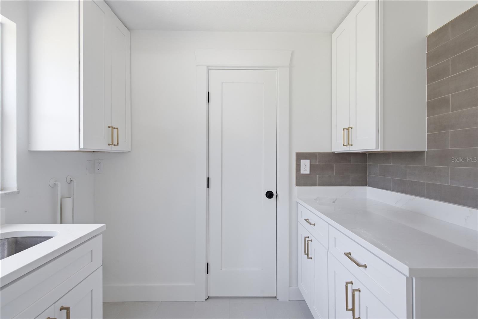 1920 CANADIANA CT — photo 30
