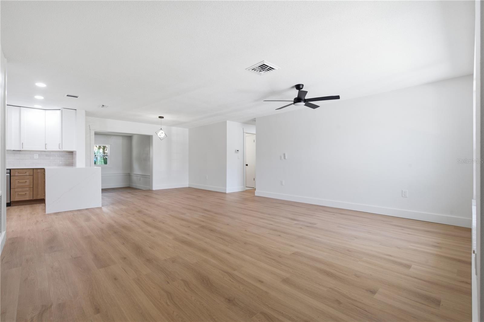 1920 CANADIANA CT — photo 7