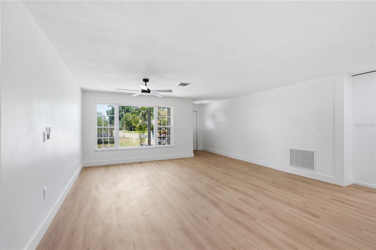 1920 CANADIANA CT — photo 10