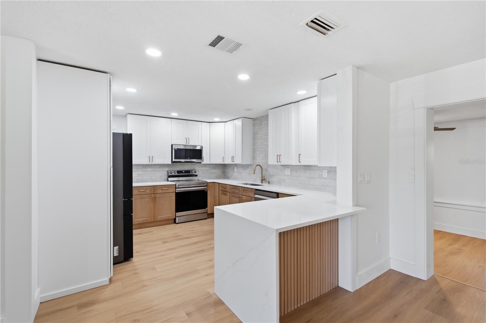 1920 CANADIANA CT — photo 13
