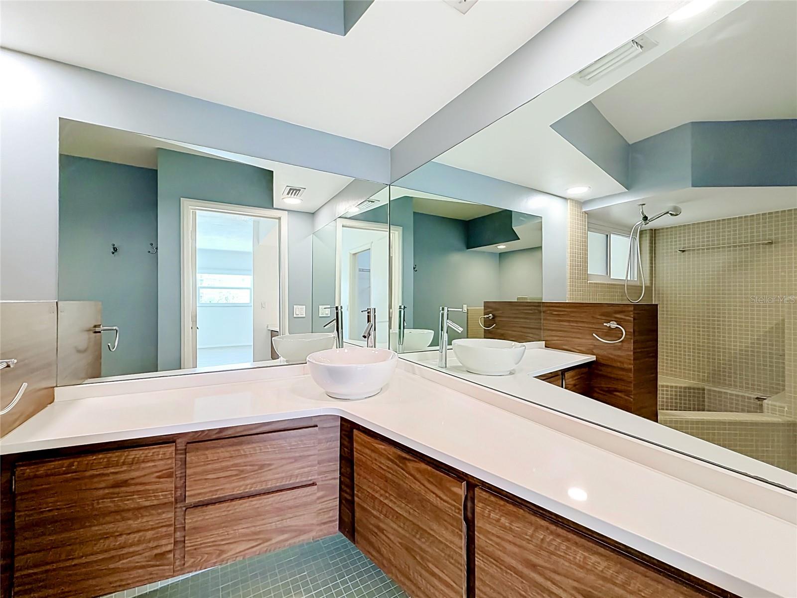 210 DOLPHIN PT #C — photo 18