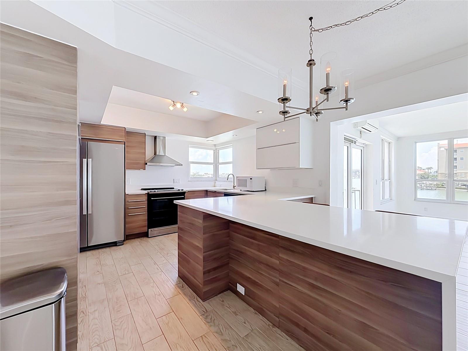 210 DOLPHIN PT #C — photo 10